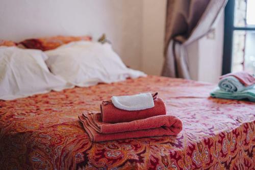 Maison Situ�e En Campagne Et Au Calme � Gordes