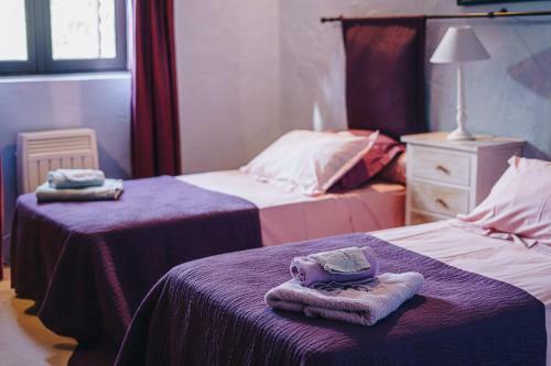 Maison Situ�e En Campagne Et Au Calme � Gordes