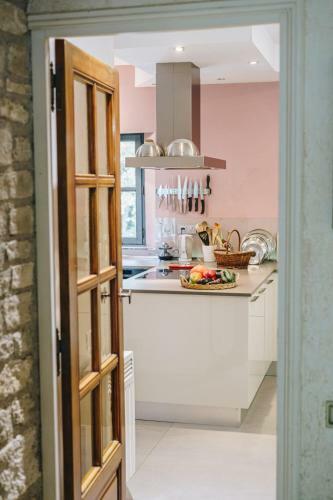 Maison Situ�e En Campagne Et Au Calme � Gordes