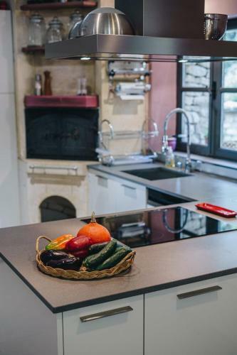 Maison Situ�e En Campagne Et Au Calme � Gordes