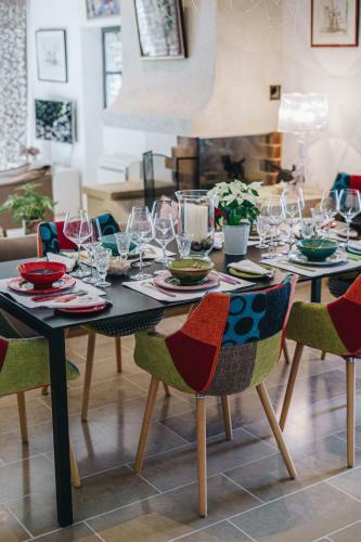 Maison Situ�e En Campagne Et Au Calme � Gordes
