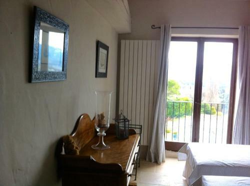 Bed & Breakfast Oustau De Piera