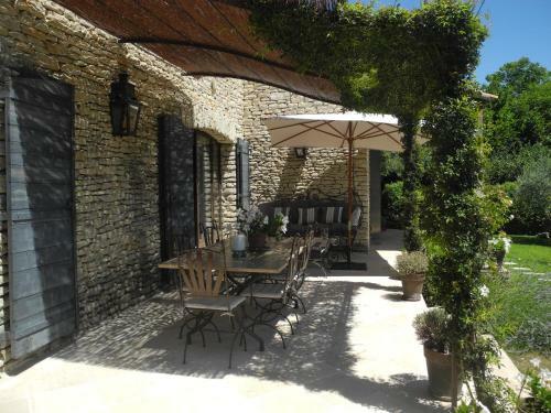 Bed & Breakfast Oustau De Piera