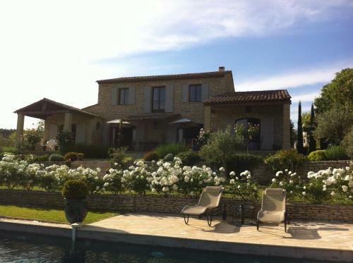 Bed & Breakfast Oustau De Piera