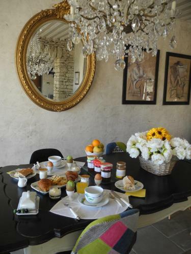 Bed & Breakfast Oustau De Piera