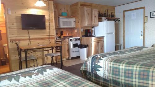 Curriers Lakeview Lodge