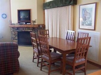 Hotel Highland House