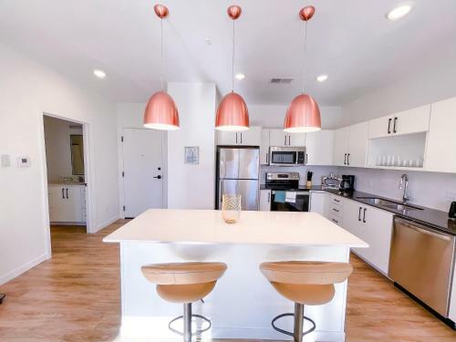 Bright 1bd/1ba Downtown Omaha Apartments