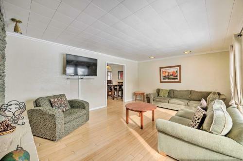 Cozy Elko Home - Perfect For Large Families!