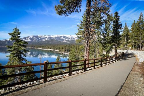 Tahome & Tahoe Place