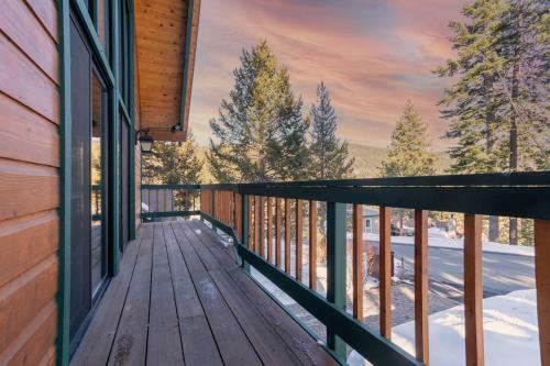 Jennifer 3 - Tallac