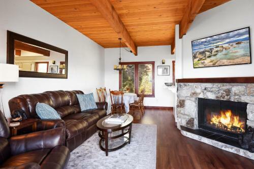 Lakeshore Terrace Delight