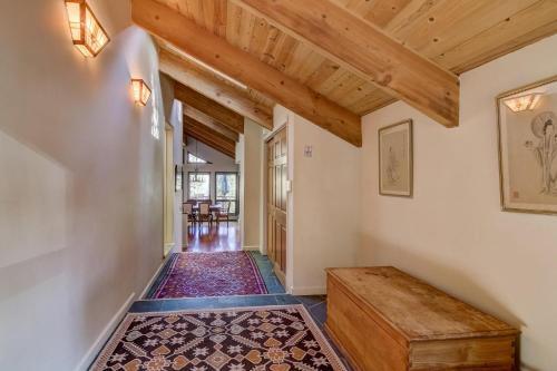 Lakeview Getaway