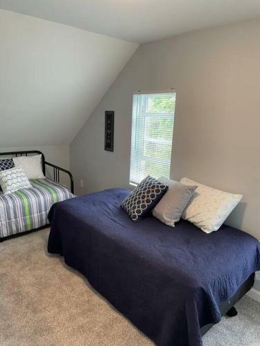 Come Play-relax-enjoy! Private Home On 2+ Acres!