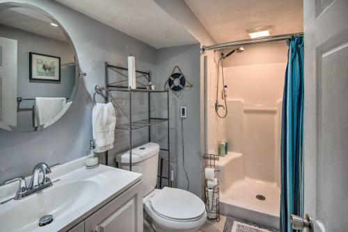 Sawyer Lake Retreat With Decks - Walk To Beach!