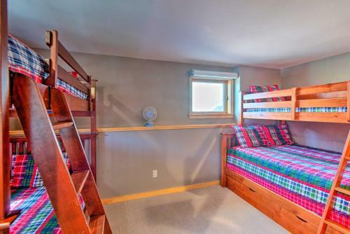 Wooded Waterfront Grantham Home Less Than 10 Mi To Ski!