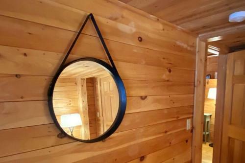 Pinewood Lodge Cozy Pet Friendly Log Cabin
