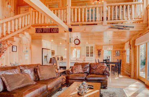 Oe Beautiful Modern Log Home On 17 Acres, Private, Views, Fire Pit, Ping Pong, AC