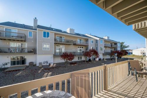 Apartamento Seabreeze Condo With Fireplace, Close To Beach!