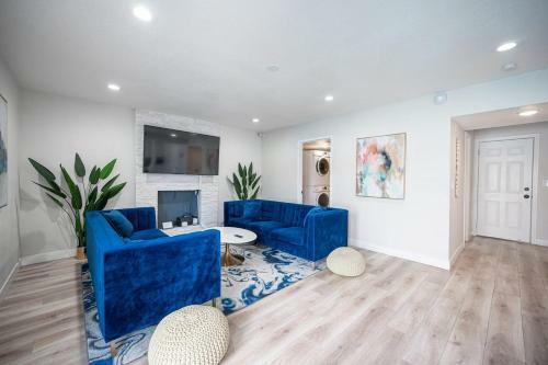 Lux Escape 6br, 3ba, Pool, Spa And Mini Golf 31 Days Only