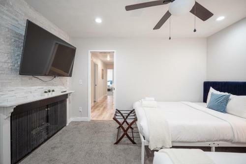 Lux Escape 6br, 3ba, Pool, Spa And Mini Golf 31 Days Only