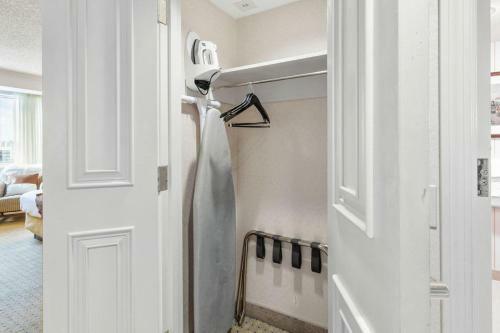 Posada Renovated Beachfront Suite Cozysuites At Showboat