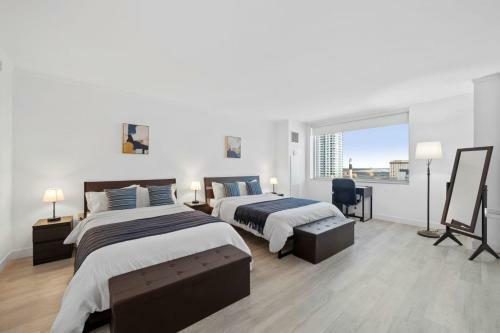 Apartamento Two Modern Condos On The Boardwalk By Cozysuites