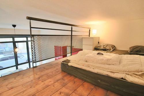 Apartamento Atypical Loft In "caserne de Bonne" Area ! #ba