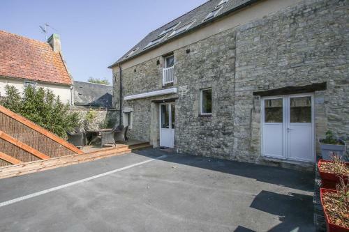 G�te de L'ardoisier The Slaty Place