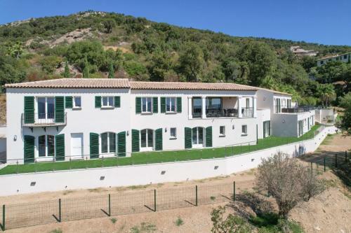 Luxury Villas At Grimaud