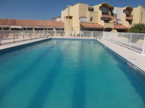 Apartamento Studio Sur Le Port, Climatisation, Wifi, Piscine, Lave-linge
