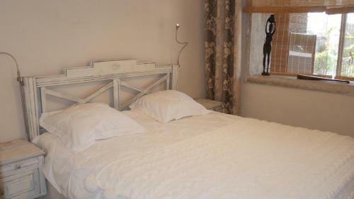 Holiday Home Guiss�ny - Bre05111a-f