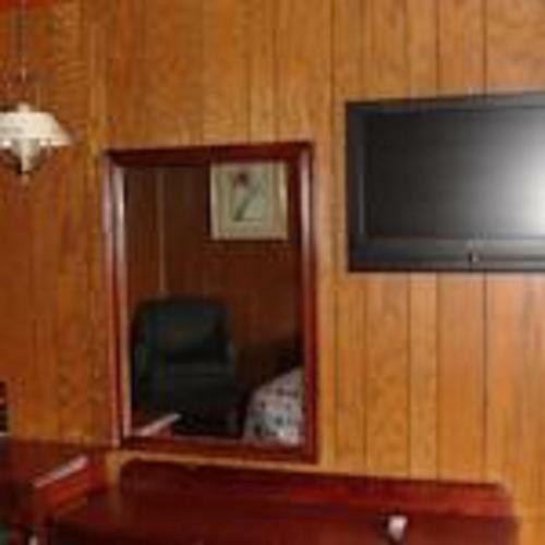 Washington & Lee Motel
