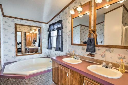 Serene Santa Fe Home 1 Mi To Sunrise Springs