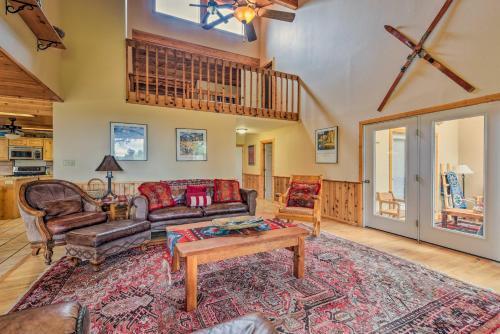 Spacious Retreat Less Than 5 Mi To Angel Fire Resort!