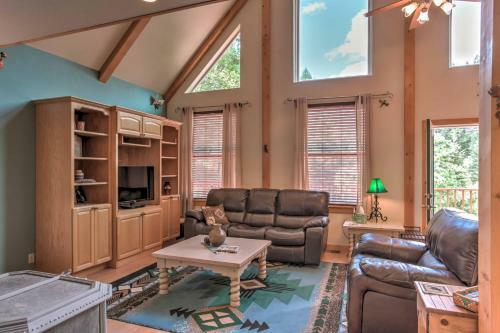 Rustic Cloudcroft Cabin On 10 Acres With Grill And Deck