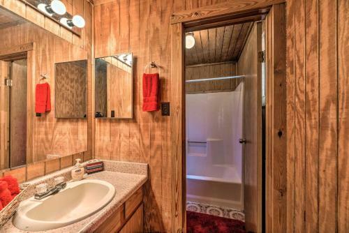 Peaceful And Private Cloudcroft Cabin With Deck