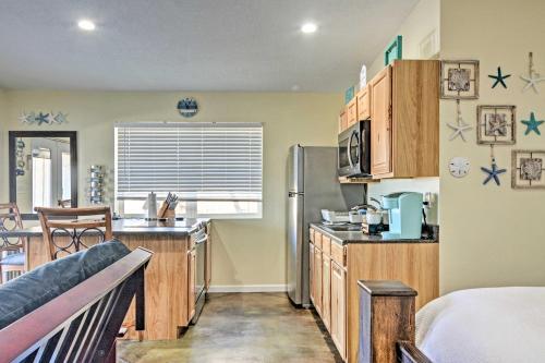 Apartamento Albuquerque Studio With Shared Pool And Fire Pit!