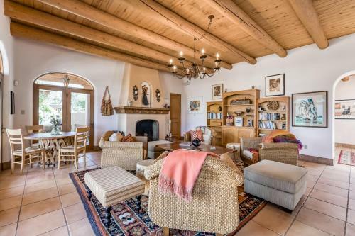 Taos Mountain House