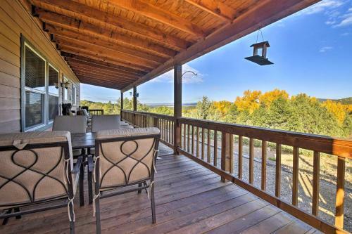 Cozy Ski Cabin With Deck Near Taos Ski Valley!