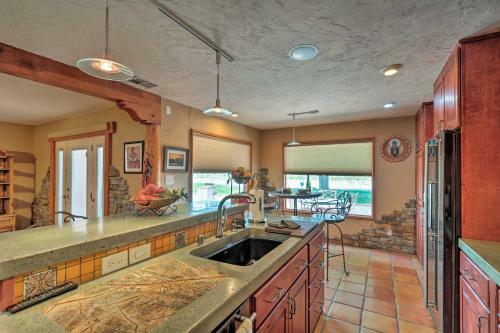 Santa Teresa Home With 2 Patios, Near El Paso!