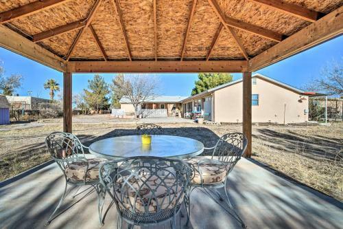 Cozy, Bright Las Cruces Purple Sage Ranch!