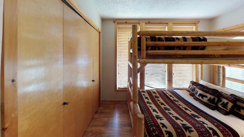Streamside Retreat On The River
