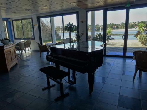Hotel Le Pavillon Bleu