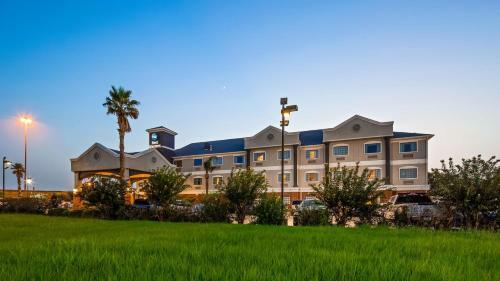 Hotel Best Western Mainland Inn & Suites