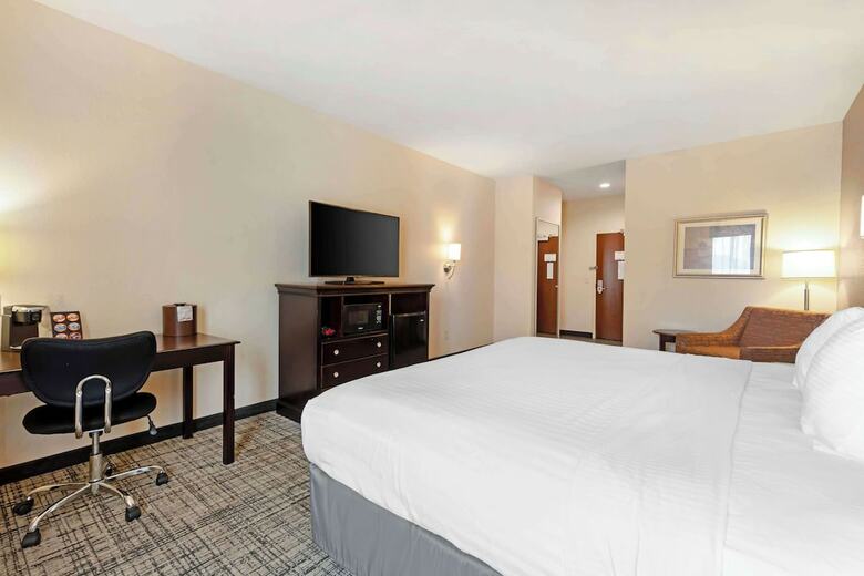 Hotel Best Western Plus Piedmont Inn And Suites