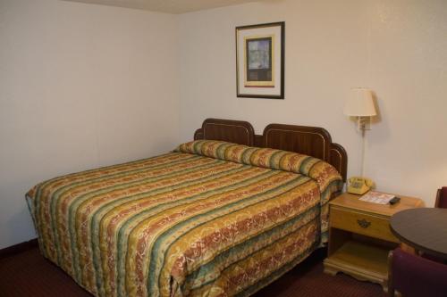 Tazewell Motor Lodge