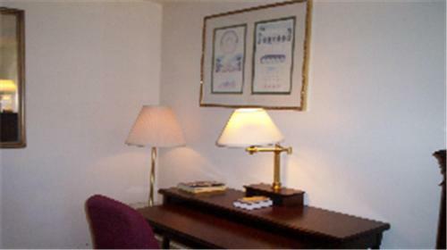 Motel Somerville Inn And Suites