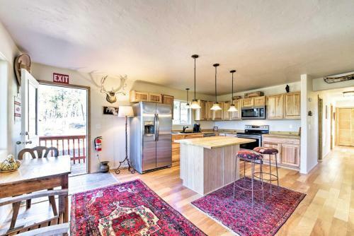 Lavish Ruidoso Downs Home With Deck And Mtn Views