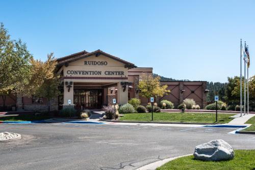 Happy River, 2 Brs, In Town, Wi-fi, Sleeps 4